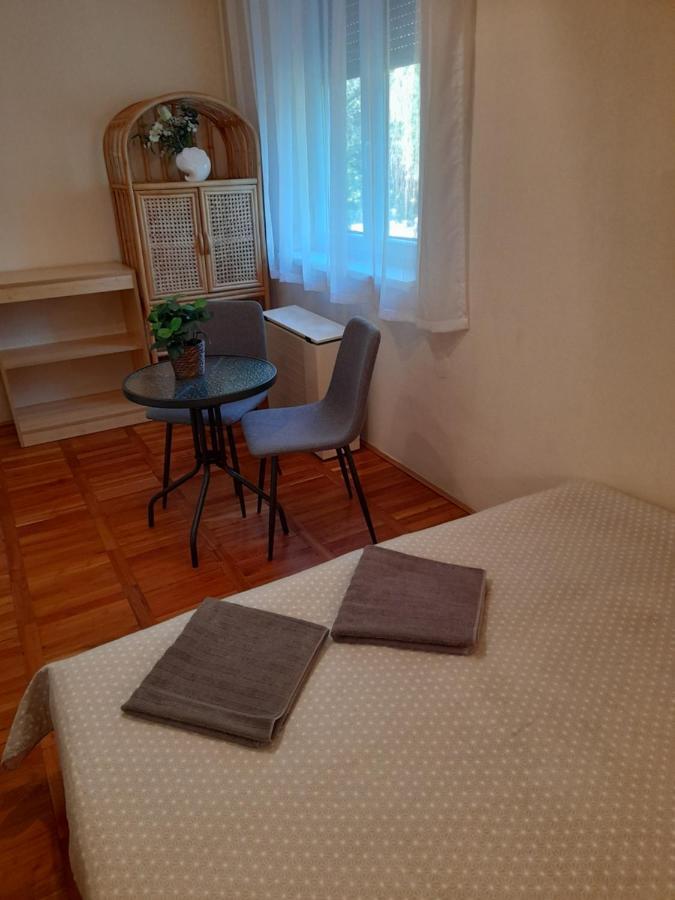 Zoeld Sziget Apartmanlakas Eger Exterior photo
